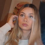 Christina Bitzer - @soleilchristina_ - Instagram
