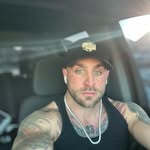 Chris Brad - @crazyy1227 - Instagram