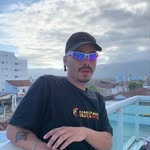 chris briz - @pabloescoxx - Instagram