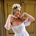 𝙲𝚑𝚛𝚒𝚜𝚝𝚒𝚗𝚊 𝙱𝚞𝚜𝚌𝚎𝚖𝚒★ - @cwissybee - Instagram