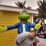 Chris Buster - @solar.wasp - Instagram