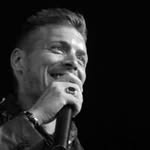 Chris Caba'Ré - @chris_cabaret - Instagram
