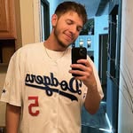 Chris Colón - @colon_23 - Instagram
