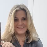 CHRIS CONDE -  Mentora e Terapeuta CRTHBR6936 - @chrisconde7 - Instagram