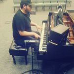 Chris Corrales - @chris221corrales - Instagram