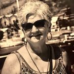 Christine Crepeau - @foreverfan_vr - Instagram