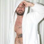 @chrisdamned18 - Instagram