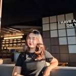 V - @chrisdess_wanda - Instagram