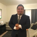 Chris Esteban - @chris.e.7 - Instagram