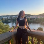Christina - @christinafeik - Instagram