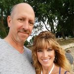 Chris Guenther - @husband_and_wife_woodworkers - Instagram