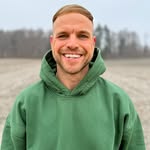 Chris Hoffmann | Ex-Soldat zeigt Weg in Vertrieb & Freiheit - @_chrishoffmann._ - Instagram