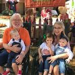 Chris Hofstad - Facebook
