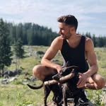chris | VIE - @chrishuu - Instagram