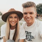 Kylie & Chris Janisch - @kylieandchrishome - Instagram