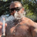 Chris LaPointe AKA El Presidente - @smoking_with_chris - Instagram