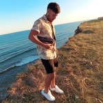 Chris Ledesma - @chris_led10 - Instagram