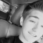 Chris Leveya - @chris_leveya16 - Instagram