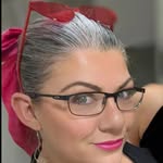 Christina Lofthouse Beauty Therapist & Tropic Ambassador - @tranquillity_therapies - Instagram