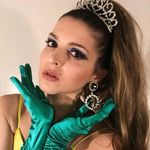 CHRISTINA MANNINO SANTORA - @manneeni - Instagram