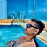 Chris Reyna  - @iamchrisreyna - Instagram