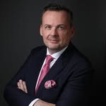 Chris Roberts - @cruae1 - Instagram