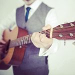Chris Thomas - @chris.thomas.singer - Instagram