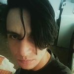 Chris Vivas - @itansirc - Instagram