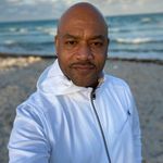 Chris Walker - @chriswalkerchat - Instagram