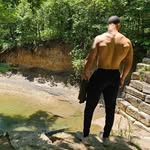 Chris Wilson - Fitness Coach - @notyouraveragefitness - Instagram