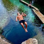 Chris Wolfe - @1manwolfepac - Instagram