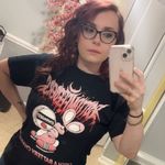 Chrissy Bailey - @theshort1behindthebar - Instagram