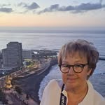 Christa Backus - @christabackus - Instagram