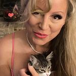 Christine Longtin - @christabean1 - Instagram