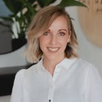 Christie Lola Beard - @thehairroombychristiebeard - Instagram