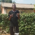 Chris Bee Sixy - Facebook