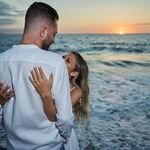 Andrew & Christina Kahn - @travelmeinsane - Instagram