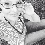 Christina Knott - @webelovey - Instagram
