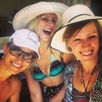 Christine Archer - @carcher65 - Instagram