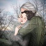 Christine Button - @crazybuttonssix - Instagram