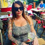 christine howells - @chrishwls - Instagram