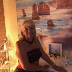 Christine Ware - @chritine.ware.3 - Instagram