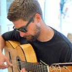 Christopher Esch - Facebook
