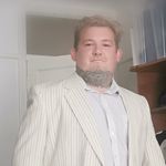 Christopher Lomas - Beverage and food enthusiast. - @christopherandthecoast - Instagram