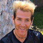 Christopher Olson - @vampireofmagik - Instagram