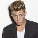 @christophersanger1992 - Instagram