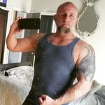 christopher self - @johnnyself1977 - Instagram