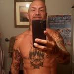 Christopher Weidner - @che_vyford - Instagram