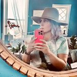 Christy Bennett - @cleebee - Instagram