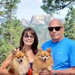 Chuck & Cari Mathis - @glampingwiththepoms - Instagram